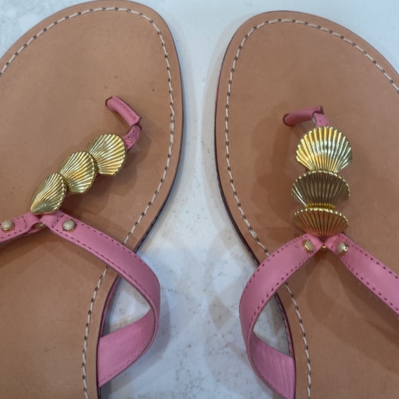 Lilly Pulitzer Pink Shells Flat Sandals - Picture 2 of 4